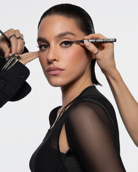 One Move Liquid Eyeliner