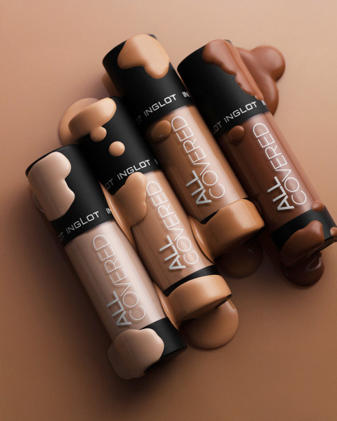 Prepare yourself for a 'second skin' effect! Discover the collection of All Covered foundation and concealer.