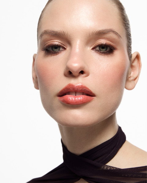 Cinnamon Rolls Makeup – A Sweet Revolution in the Beauty World